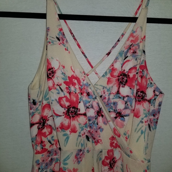 Miami Romper with Train - Picture 2 of 7